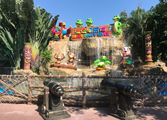 廣州長(zhǎng)隆-水上樂園漂流河包裝工程